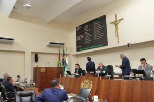 Caixas de som proibidas nas praias da Capital