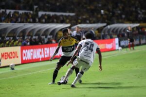Criciúma fica apenas no empate contra o Remo