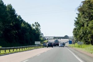 Trânsito de 1,3 milhão de veículos é esperado no feriad