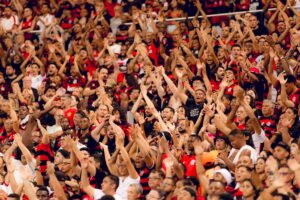 Brasileirão 2025 bate recorde de público na estreia