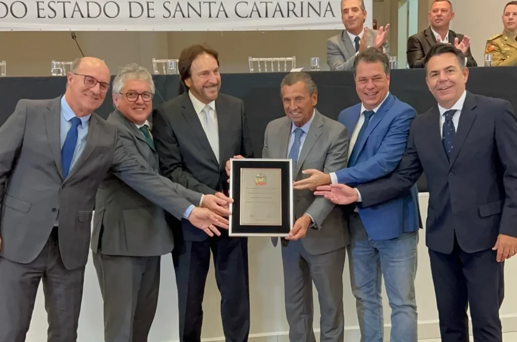 Sessão solene da Alesc em homenagem aos 145 anos de Araranguá