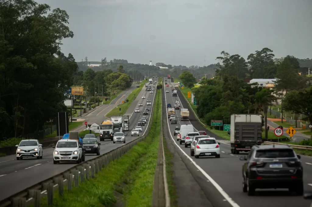 Trânsito intenso na BR-101