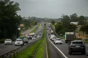 BR-101 Sul: PRF alerta para risco no feriado
