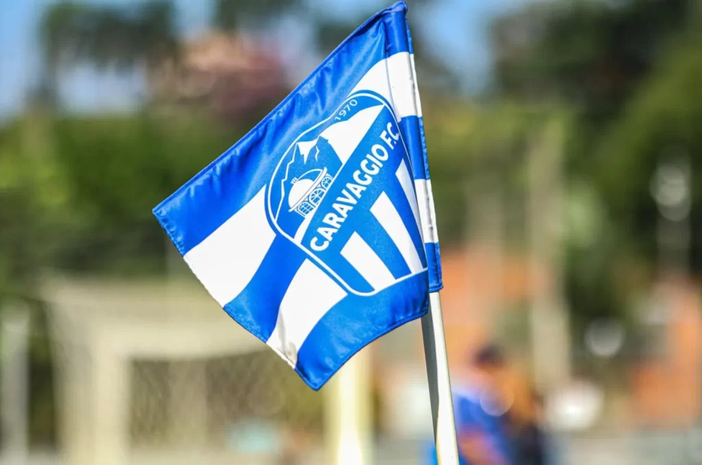 Imagem ilustrativa do processo seletivo de base do Caravaggio Futebol, em parceria com o Casa Lar, para atletas nascidos entre 2005 e 2007