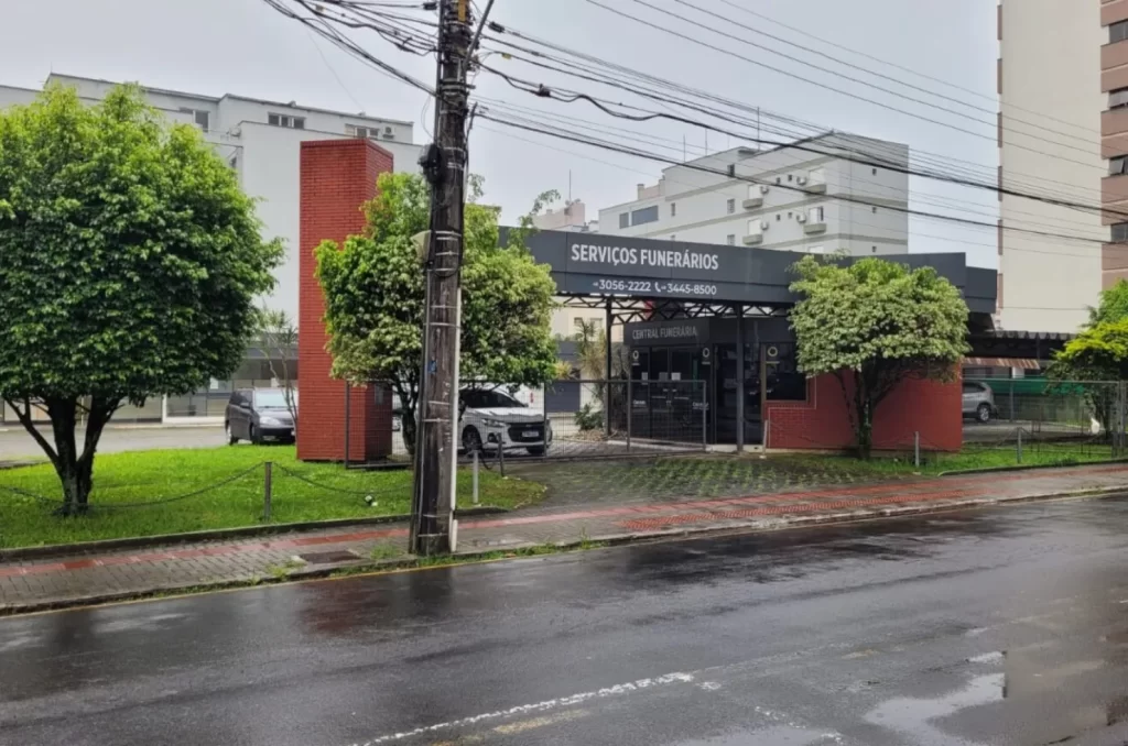 Central Funerária de Criciúma, onde se concentram as empresas que prestam atendimento no município