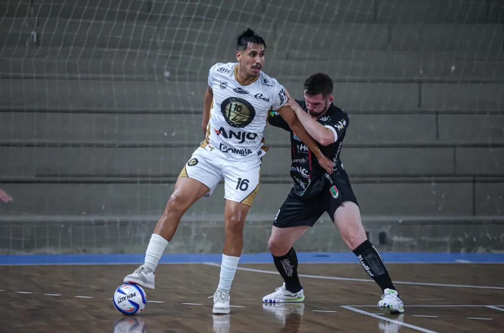 Partida do Criciúma Futsal, que irá estrear no Brasileiro