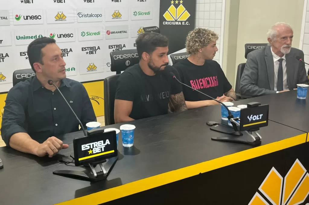 Apresentação de Alisson e Yan Souto, no Criciúma