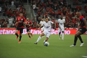 Criciúma busca reabilitação contra o Athletico-PR
