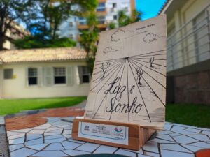 Biblioteca valoriza obras de autores criciumenses