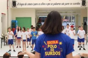 Escola de surdos de Criciúma e o dia da Libras
