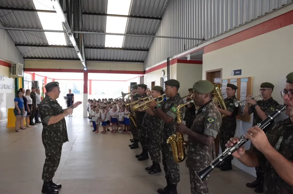 Exército irá tocar o hino nacional no jogo do Criciúma