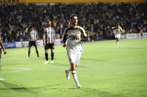 Fellipe Mateus avalia estreia e aposta em evolução