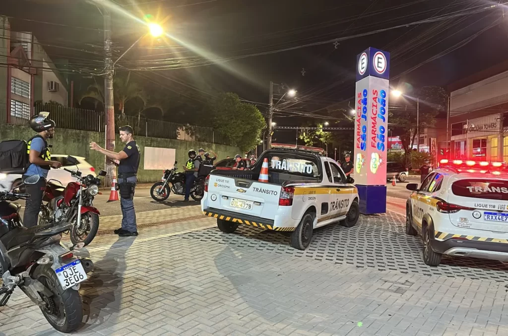 Fiscalização de motos irregulares em Criciúma