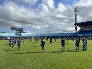 Avaí fecha treino e mira vitória na Ressacada