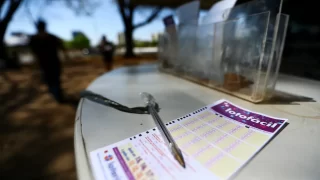 Aposta da Lotofácil em uma lotérica