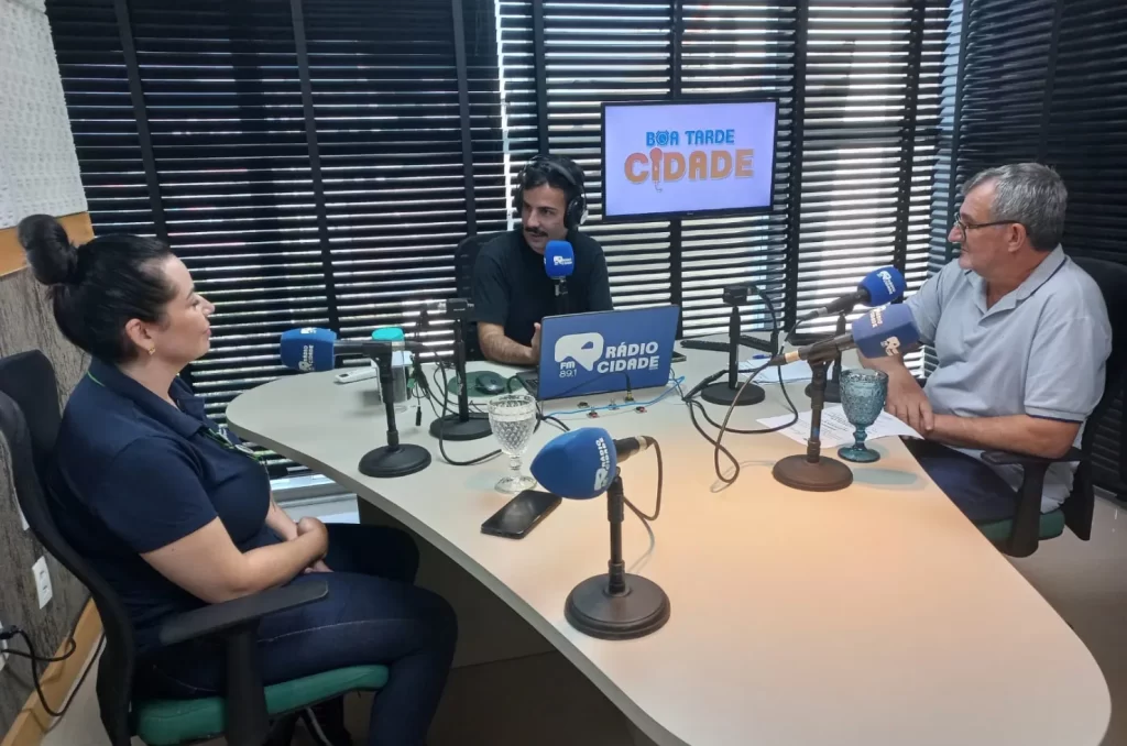 Entrevista da equipe do Instituto Diomício Freitas na Rádio Cidade em Dia