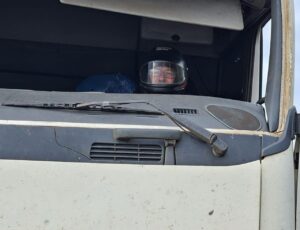 PRF flagra carreta ‘remendada’ na BR-163, em SC