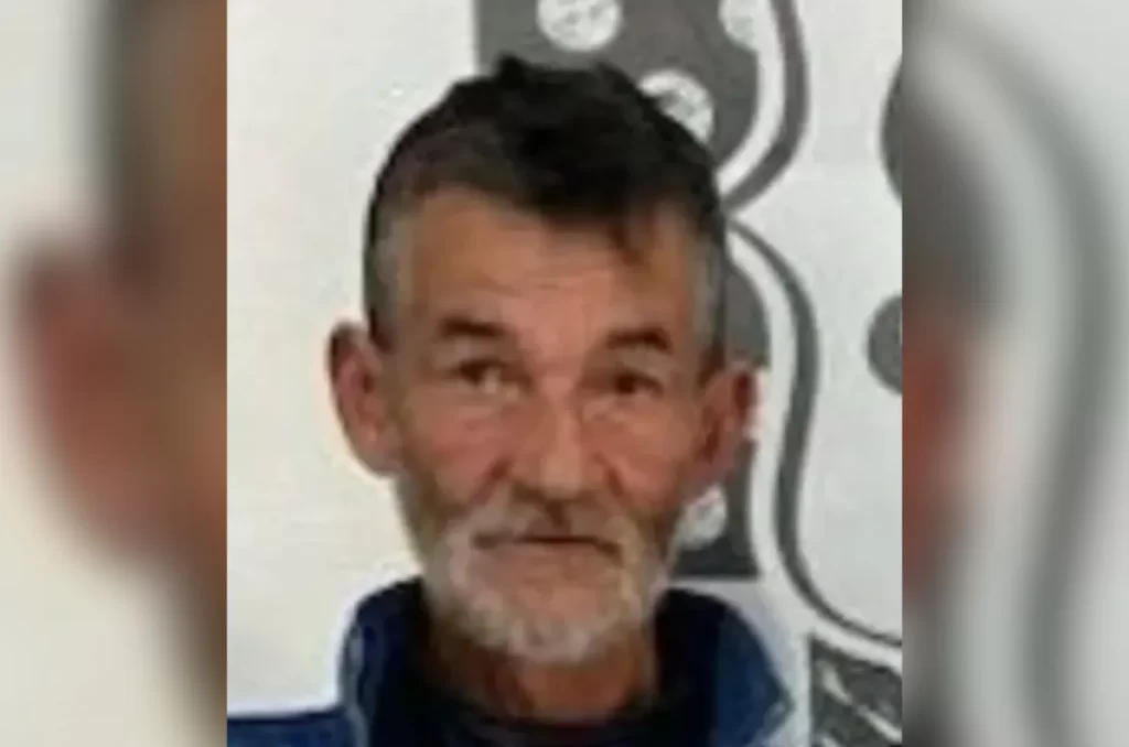 Foto de Grilo, Luiz Carlos Oliveira da Cunha, vítima de atropelamento, sendo lembrado por amigos e familiares