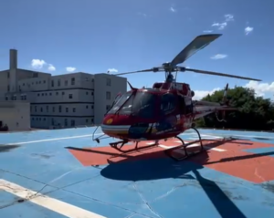 Bombeiros resgatam vítimas de queda de moto na SC-435
