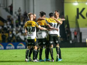 Criciúma “vira chave” e vence na Série B com goleada