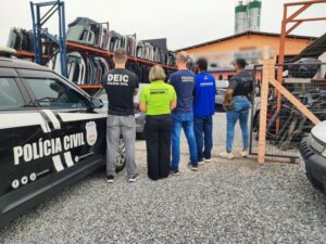 Operação em BC prende dono de loja de peças ilegais