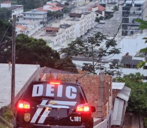 Operação mira facção com 27 mandados na capital