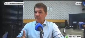 Salvaro anuncia acordo para ser prefeito em 2028