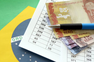 Educação financeira nas escolas: utopia ou urgência?