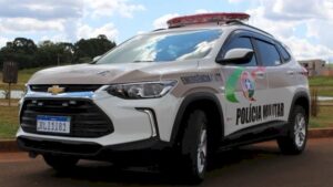 PM apreende droga e prende dois homens em Garopaba