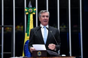 Collor pode ser preso por envolvimento na Lava-Jato
