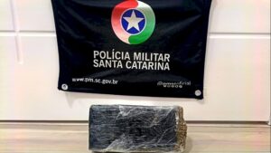 Casal é preso com maconha em barreira policial