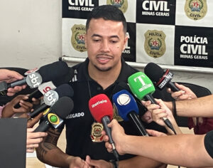 Mãe realiza pesquisas antes de matar filhos envenenados
