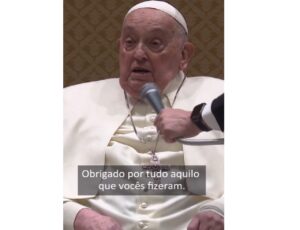 Papa Francisco agradece equipe do Hospital Gemelli