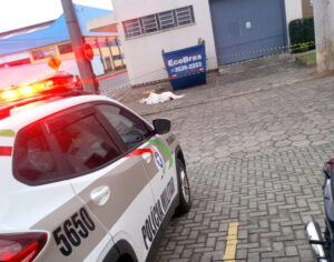Corpo é encontrado na rua em Tubarão