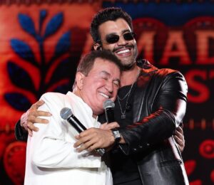 Amado Batista é surpreendido por Gusttavo Lima em Show