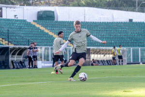 Figueira mira reação fora contra o Guarani-SP