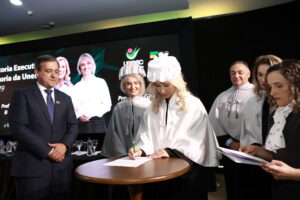 Unesc empossa Luciane Ceretta e Gisele Lopes 