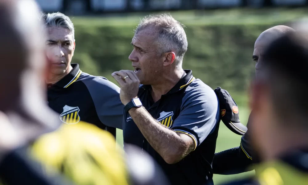 Eduardo Baptista é o favorito para assumir o Criciúma