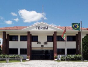 Homem é condenado a 30 anos de prisão por feminicídio