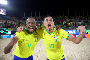 Brasil é finalista do Mundial de Beach Soccer