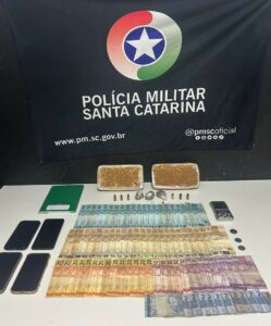 Ponto de venda de drogas é desarticulado em Itajaí