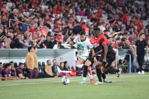 Chapecoense cede empate ao Athletico na Série B
