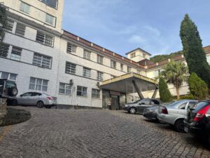 Hospital de Laguna tem déficit mensal de R$ 400 mil