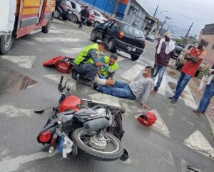 Motociclista fica ferido após acidente em Navegantes