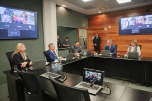 Alesc debate ações contra gripe aviária no Estado