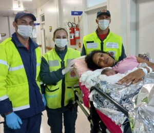 Bebê nasce em casa no Dia das Mães, em Itajaí