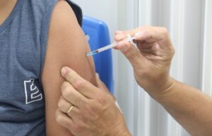 Palhoça aplica 5,7 mil doses contra gripe no Dia D