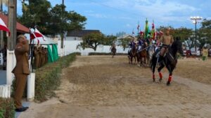 Cavalaria de SC comemora 190 anos com homenagens