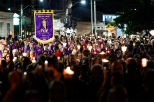 Procissões religiosas alteram trânsito na Capital