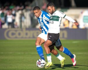 Avaí é derrotado pelo Coritiba na Série B
